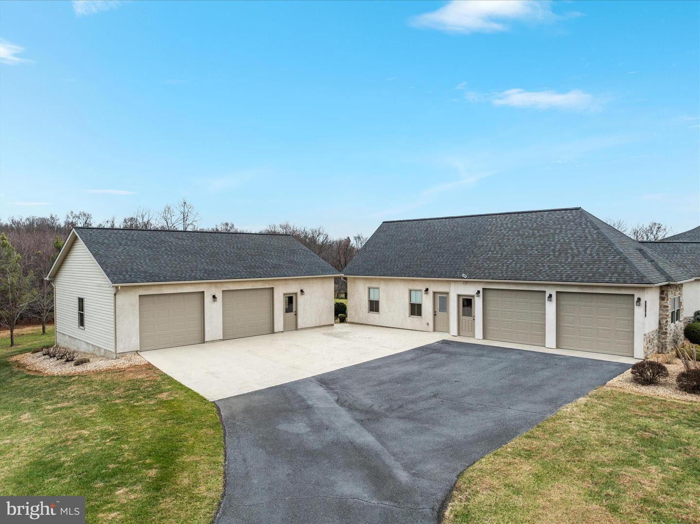 2996 HAWK LN, BROADWAY, Virginia 22815, 5 Bedrooms Bedrooms, ,3 BathroomsBathrooms,Residential,For sale,2996 HAWK LN,VARO2002754 MLS # VARO2002754