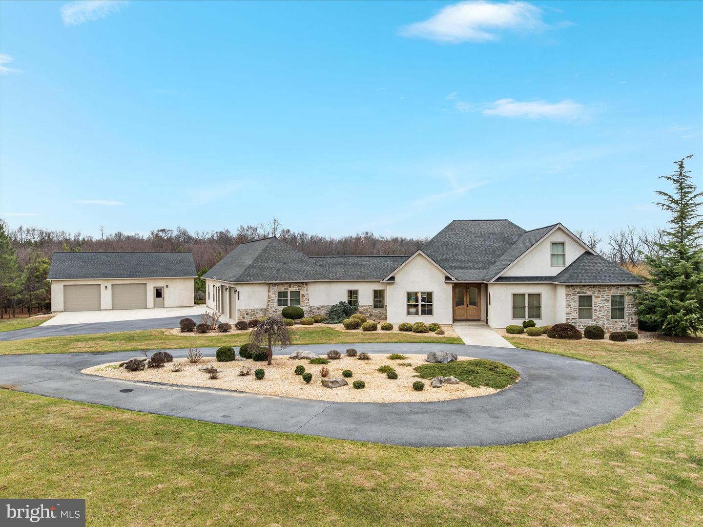 2996 HAWK LN, BROADWAY, Virginia 22815, 5 Bedrooms Bedrooms, ,3 BathroomsBathrooms,Residential,For sale,2996 HAWK LN,VARO2002754 MLS # VARO2002754