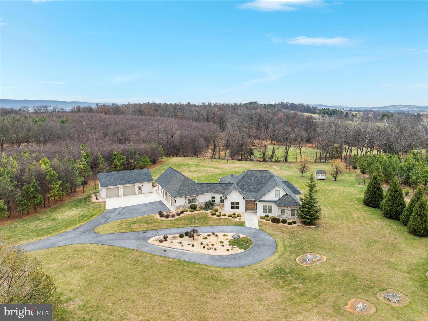 2996 HAWK LN, BROADWAY, Virginia 22815, 5 Bedrooms Bedrooms, ,3 BathroomsBathrooms,Residential,For sale,2996 HAWK LN,VARO2002754 MLS # VARO2002754