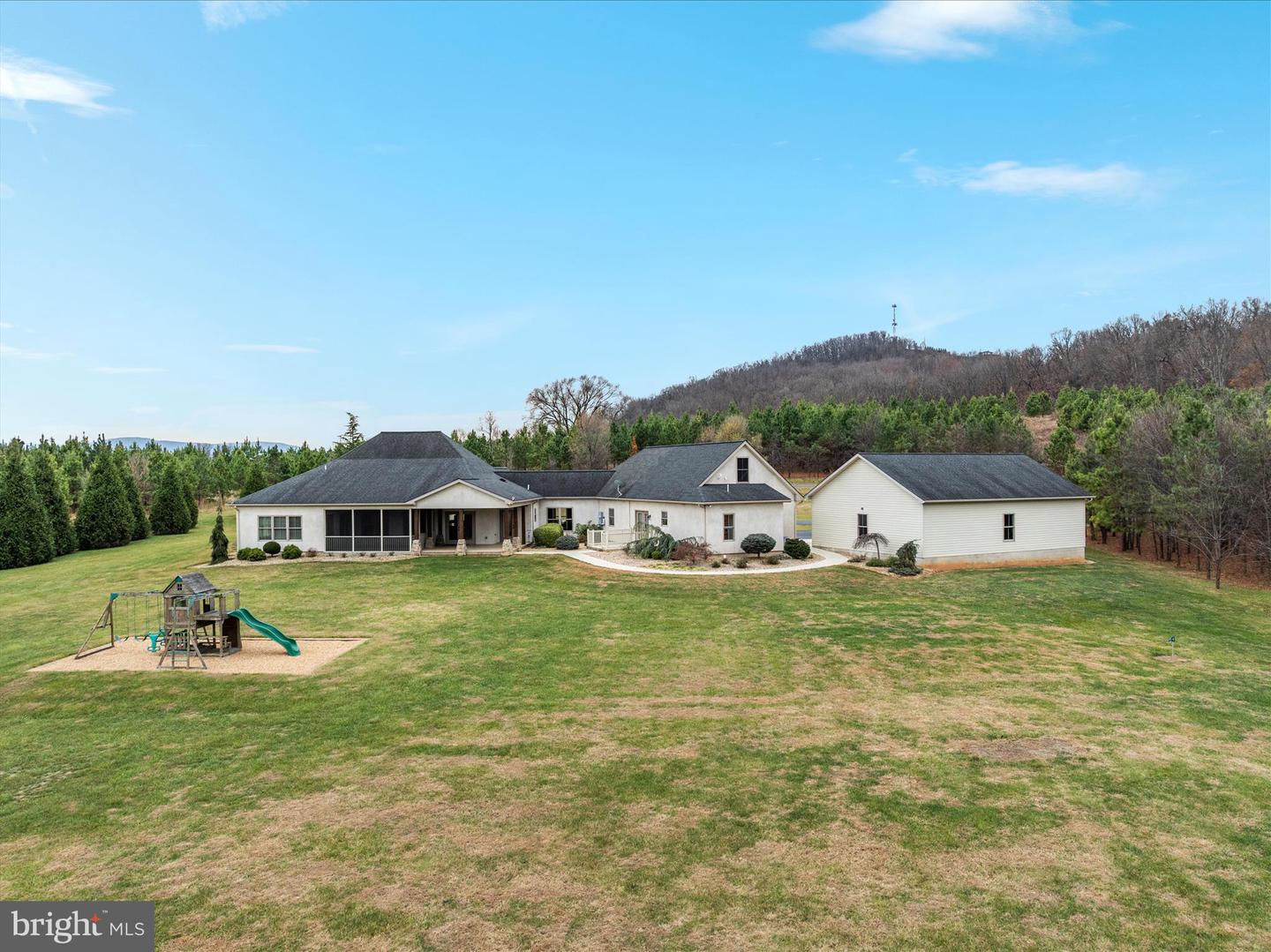 2996 HAWK LN, BROADWAY, Virginia 22815, 5 Bedrooms Bedrooms, ,3 BathroomsBathrooms,Residential,For sale,2996 HAWK LN,VARO2002754 MLS # VARO2002754