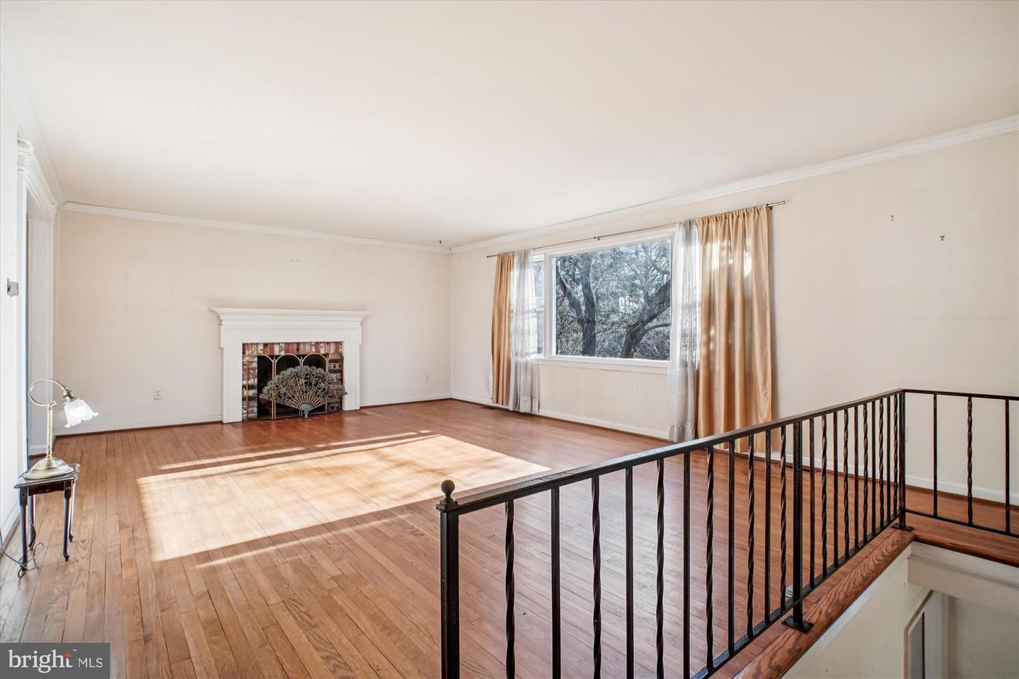 6144 CHESTERBROOK RD, MCLEAN, Virginia 22101, 3 Bedrooms Bedrooms, ,2 BathroomsBathrooms,Residential,For sale,6144 CHESTERBROOK RD,VAFX2280464 MLS # VAFX2280464