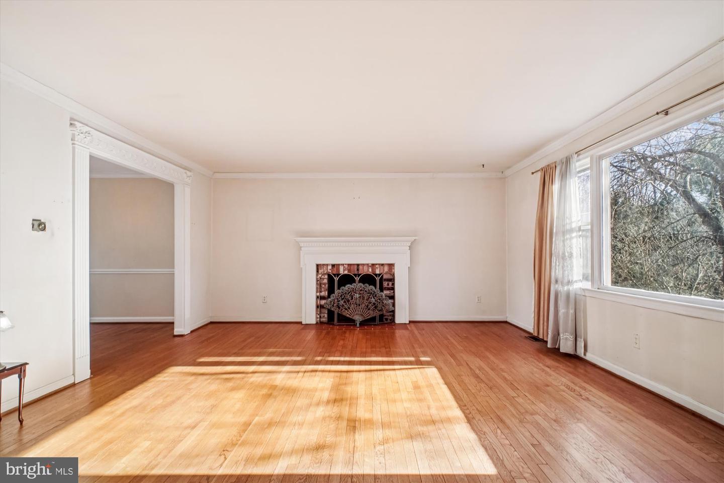 6144 CHESTERBROOK RD, MCLEAN, Virginia 22101, 3 Bedrooms Bedrooms, ,2 BathroomsBathrooms,Residential,For sale,6144 CHESTERBROOK RD,VAFX2280464 MLS # VAFX2280464