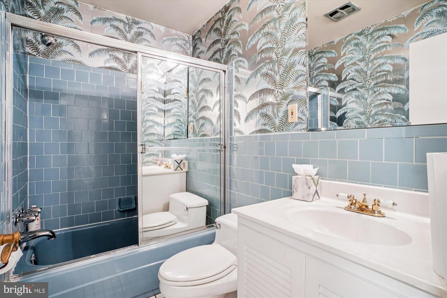 6144 CHESTERBROOK RD, MCLEAN, Virginia 22101, 3 Bedrooms Bedrooms, ,2 BathroomsBathrooms,Residential,For sale,6144 CHESTERBROOK RD,VAFX2280464 MLS # VAFX2280464