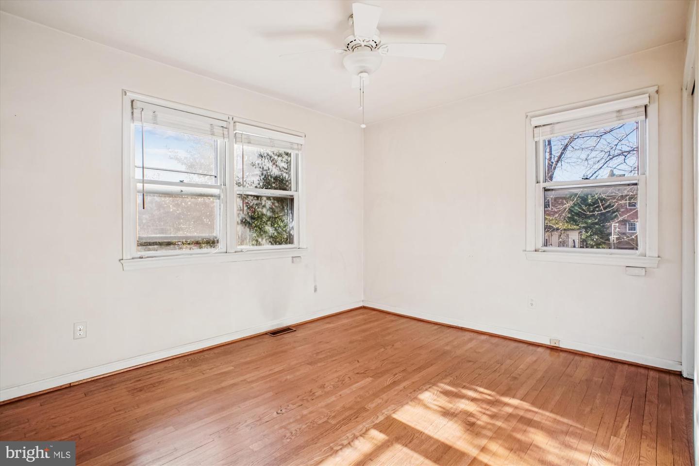 6144 CHESTERBROOK RD, MCLEAN, Virginia 22101, 3 Bedrooms Bedrooms, ,2 BathroomsBathrooms,Residential,For sale,6144 CHESTERBROOK RD,VAFX2280464 MLS # VAFX2280464