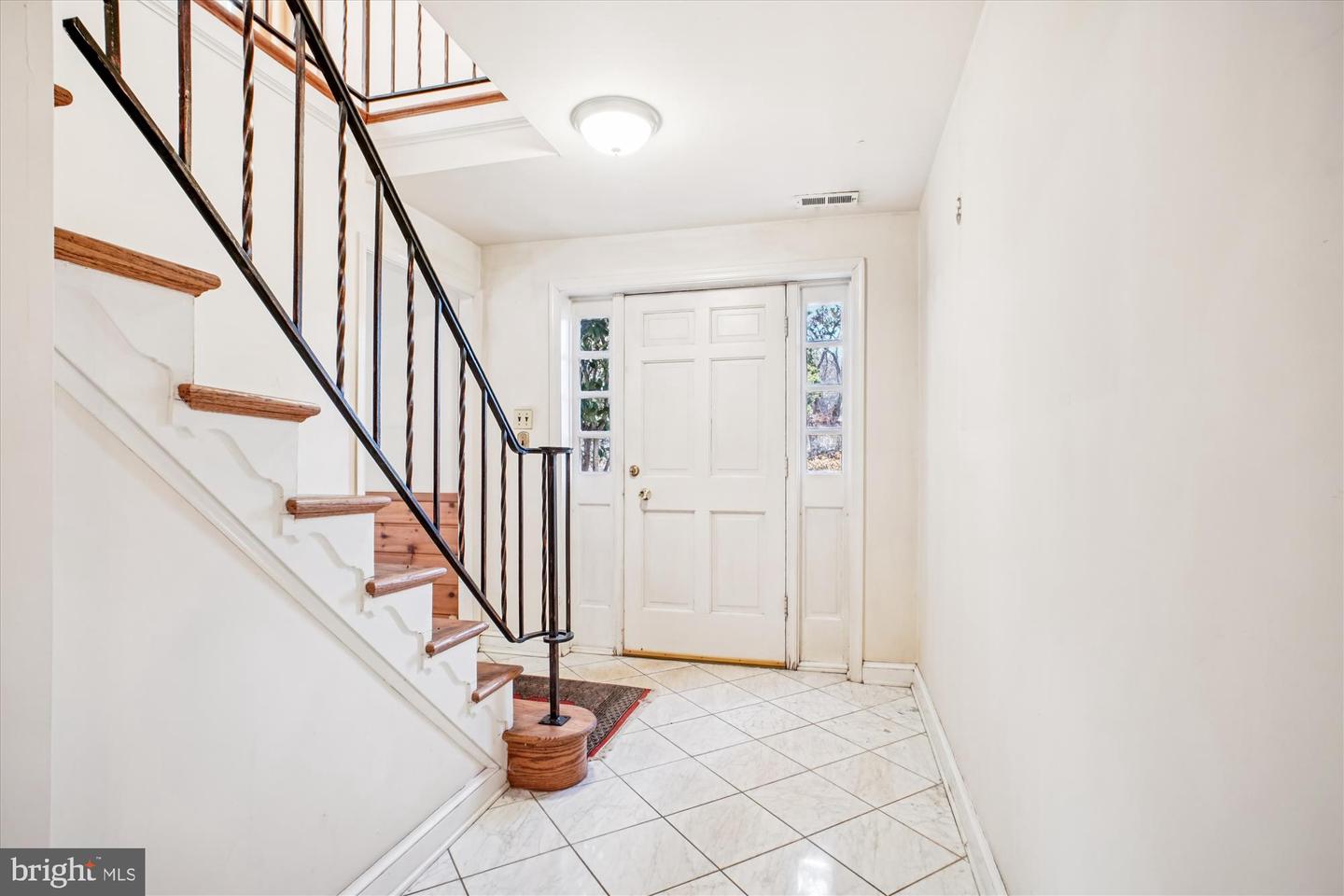 6144 CHESTERBROOK RD, MCLEAN, Virginia 22101, 3 Bedrooms Bedrooms, ,2 BathroomsBathrooms,Residential,For sale,6144 CHESTERBROOK RD,VAFX2280464 MLS # VAFX2280464