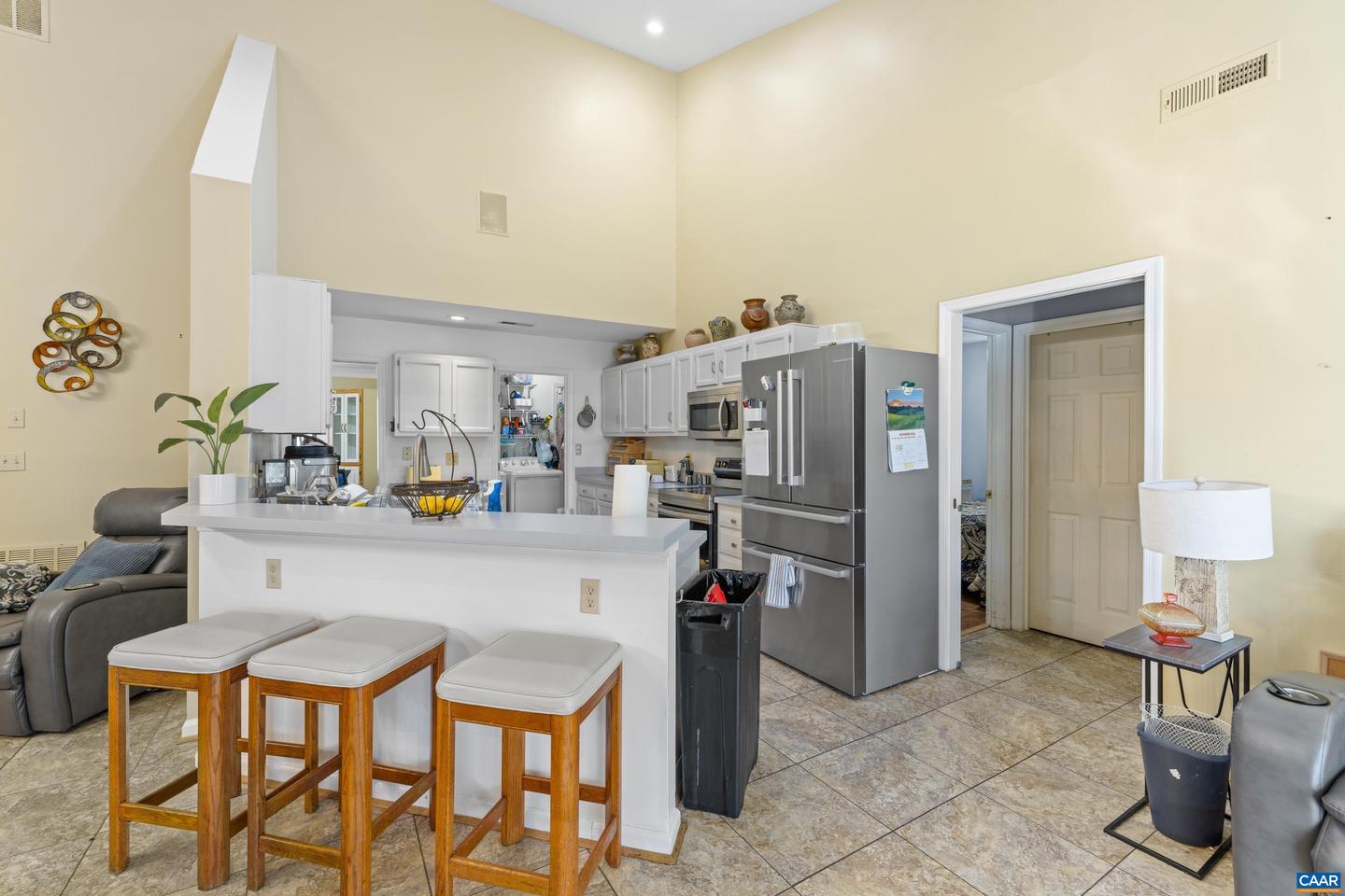 465 HIDDEN RIDGE RD, CHARLOTTESVILLE, Virginia 22902, 3 Bedrooms Bedrooms, ,2 BathroomsBathrooms,Residential,For sale,465 HIDDEN RIDGE RD,671464 MLS # 671464