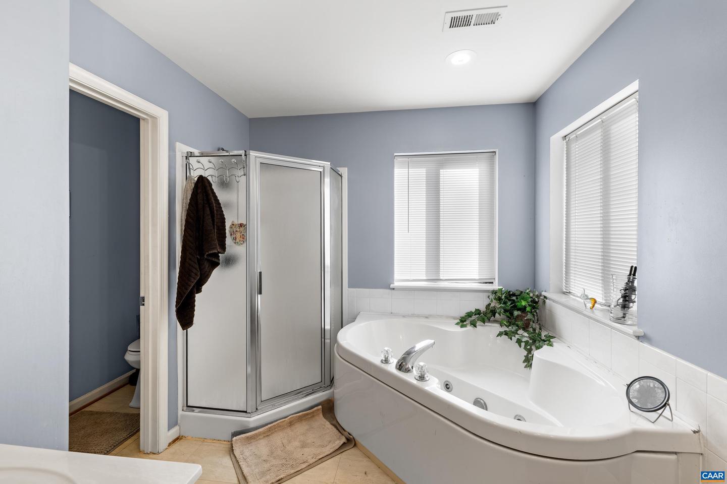 465 HIDDEN RIDGE RD, CHARLOTTESVILLE, Virginia 22902, 3 Bedrooms Bedrooms, ,2 BathroomsBathrooms,Residential,For sale,465 HIDDEN RIDGE RD,671464 MLS # 671464