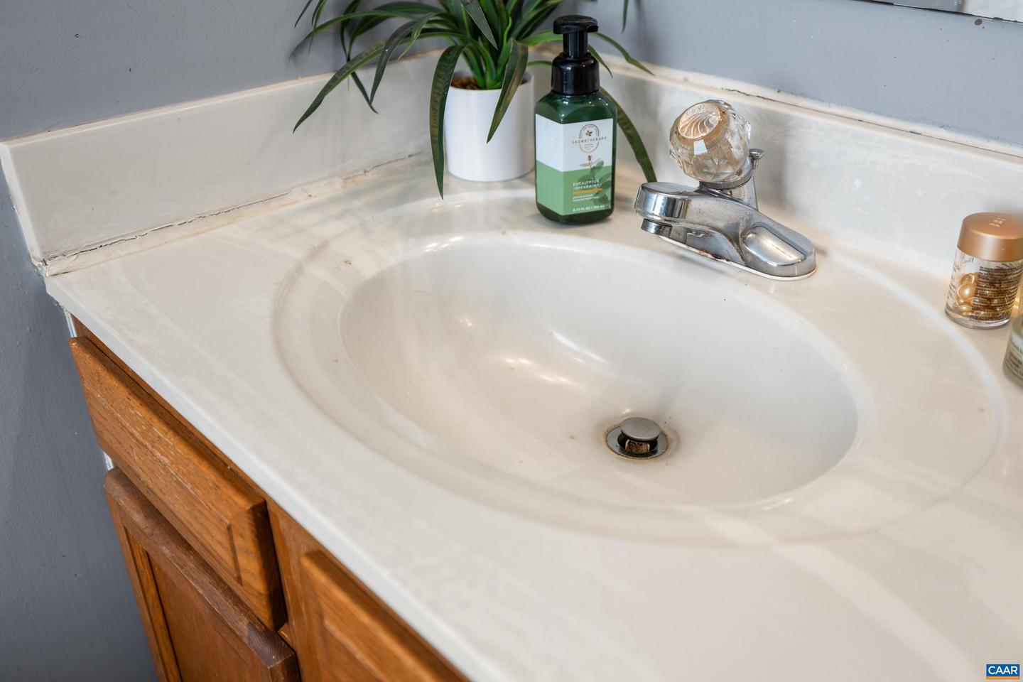 465 HIDDEN RIDGE RD, CHARLOTTESVILLE, Virginia 22902, 3 Bedrooms Bedrooms, ,2 BathroomsBathrooms,Residential,For sale,465 HIDDEN RIDGE RD,671464 MLS # 671464