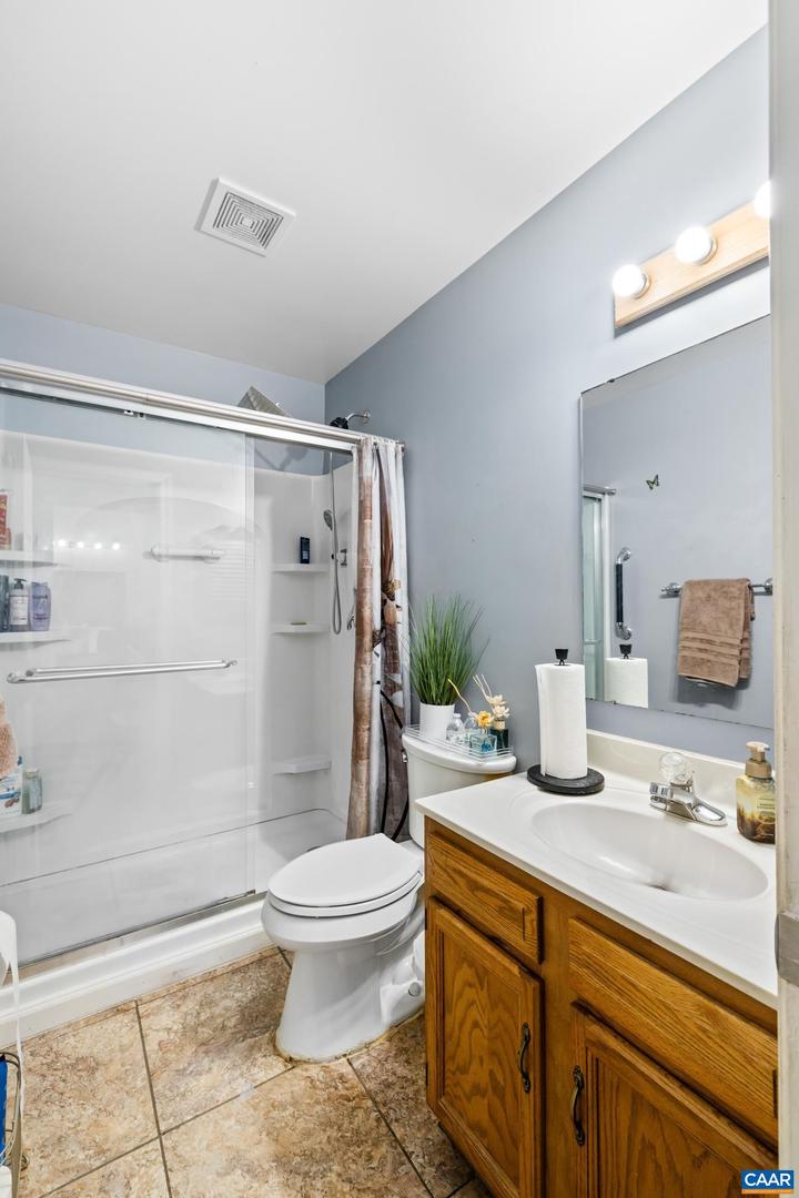 465 HIDDEN RIDGE RD, CHARLOTTESVILLE, Virginia 22902, 3 Bedrooms Bedrooms, ,2 BathroomsBathrooms,Residential,For sale,465 HIDDEN RIDGE RD,671464 MLS # 671464