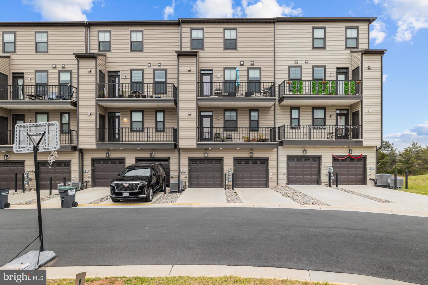 22528 WILSON VIEW TER, ASHBURN, Virginia 20148, 3 Bedrooms Bedrooms, ,2 BathroomsBathrooms,Residential,For sale,22528 WILSON VIEW TER,VALO2111642 MLS # VALO2111642 22528 WILSON VIEW TER, ASHBURN, Virginia 20148, 3 Bedrooms Bedrooms, ,2 BathroomsBathrooms,Residential,For sale,22528 WILSON VIEW TER,VALO2111642 MLS # VALO2111642