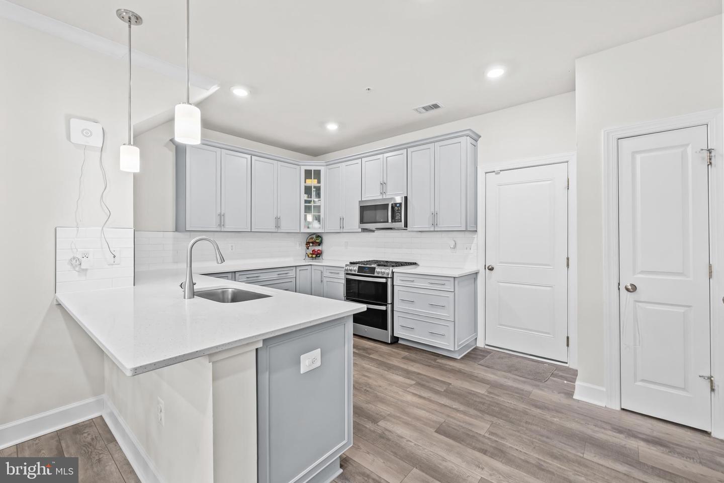 22528 WILSON VIEW TER, ASHBURN, Virginia 20148, 3 Bedrooms Bedrooms, ,2 BathroomsBathrooms,Residential,For sale,22528 WILSON VIEW TER,VALO2111642 MLS # VALO2111642 22528 WILSON VIEW TER, ASHBURN, Virginia 20148, 3 Bedrooms Bedrooms, ,2 BathroomsBathrooms,Residential,For sale,22528 WILSON VIEW TER,VALO2111642 MLS # VALO2111642