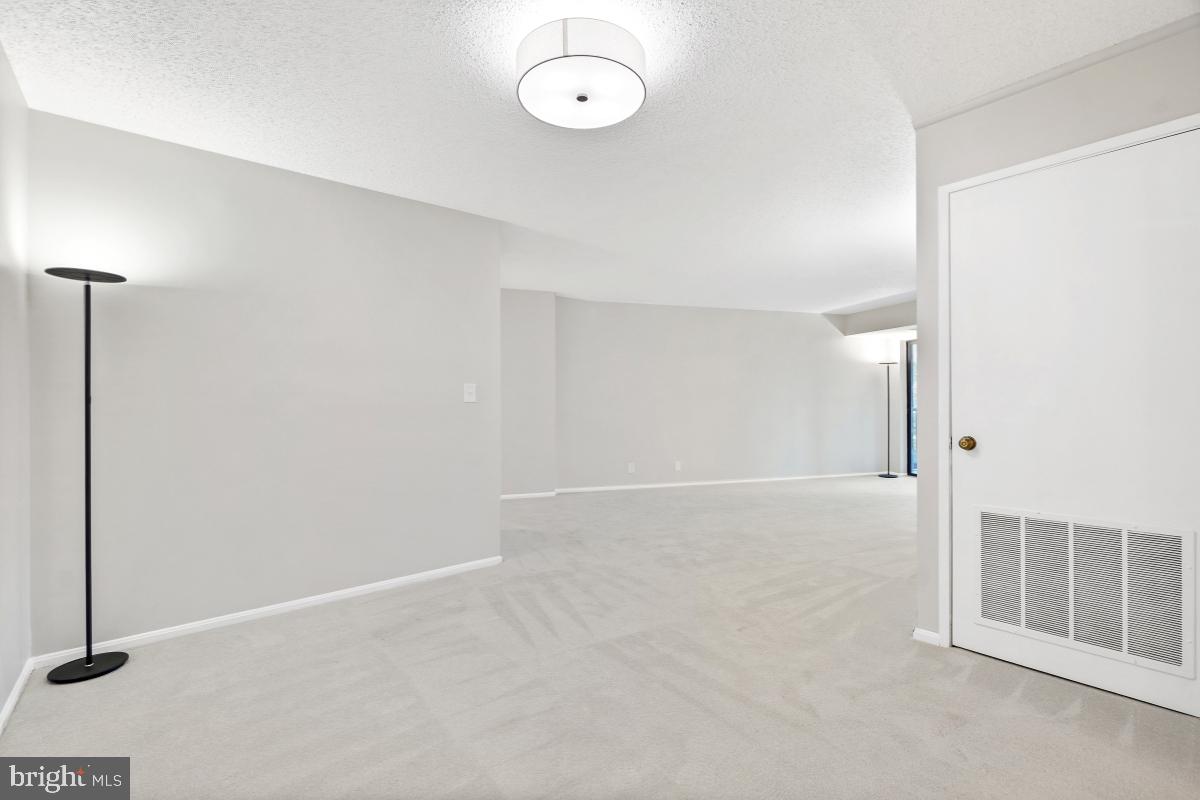 5902 MOUNT EAGLE DR #303, ALEXANDRIA, Virginia 22303, 2 Bedrooms Bedrooms, 8 Rooms Rooms,1 BathroomBathrooms,Residential,For sale,5902 MOUNT EAGLE DR #303,VAFX2280452 MLS # VAFX2280452 5902 MOUNT EAGLE DR #303, ALEXANDRIA, Virginia 22303, 2 Bedrooms Bedrooms, 8 Rooms Rooms,1 BathroomBathrooms,Residential,For sale,5902 MOUNT EAGLE DR #303,VAFX2280452 MLS # VAFX2280452