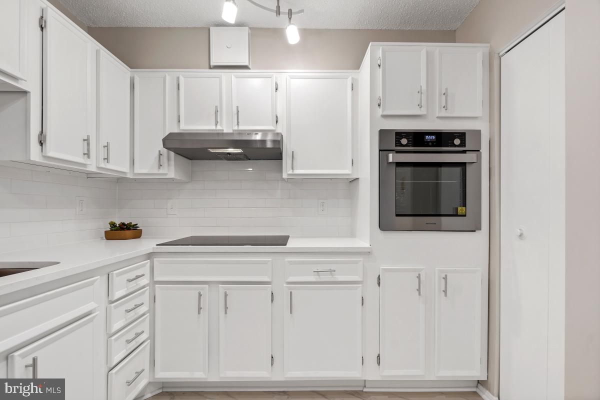 5902 MOUNT EAGLE DR #303, ALEXANDRIA, Virginia 22303, 2 Bedrooms Bedrooms, 8 Rooms Rooms,1 BathroomBathrooms,Residential,For sale,5902 MOUNT EAGLE DR #303,VAFX2280452 MLS # VAFX2280452 5902 MOUNT EAGLE DR #303, ALEXANDRIA, Virginia 22303, 2 Bedrooms Bedrooms, 8 Rooms Rooms,1 BathroomBathrooms,Residential,For sale,5902 MOUNT EAGLE DR #303,VAFX2280452 MLS # VAFX2280452