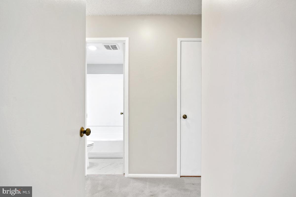 5902 MOUNT EAGLE DR #303, ALEXANDRIA, Virginia 22303, 2 Bedrooms Bedrooms, 8 Rooms Rooms,1 BathroomBathrooms,Residential,For sale,5902 MOUNT EAGLE DR #303,VAFX2280452 MLS # VAFX2280452 5902 MOUNT EAGLE DR #303, ALEXANDRIA, Virginia 22303, 2 Bedrooms Bedrooms, 8 Rooms Rooms,1 BathroomBathrooms,Residential,For sale,5902 MOUNT EAGLE DR #303,VAFX2280452 MLS # VAFX2280452