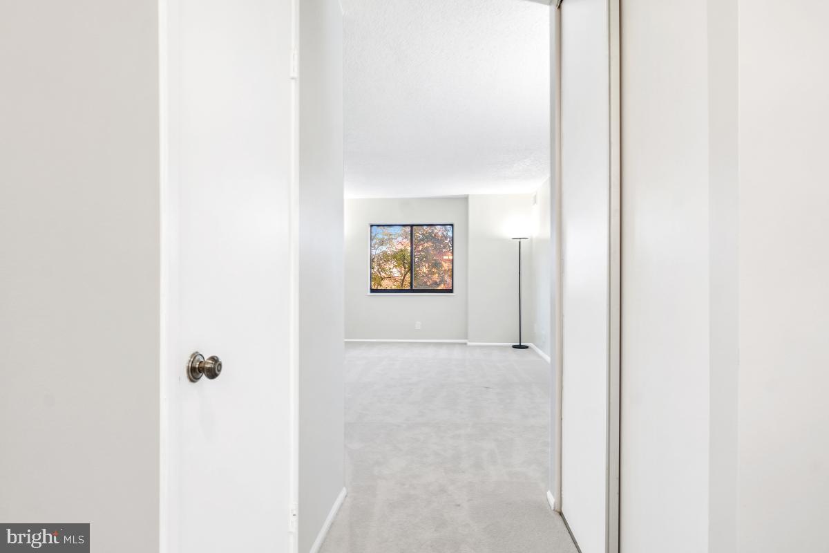 5902 MOUNT EAGLE DR #303, ALEXANDRIA, Virginia 22303, 2 Bedrooms Bedrooms, 8 Rooms Rooms,1 BathroomBathrooms,Residential,For sale,5902 MOUNT EAGLE DR #303,VAFX2280452 MLS # VAFX2280452 5902 MOUNT EAGLE DR #303, ALEXANDRIA, Virginia 22303, 2 Bedrooms Bedrooms, 8 Rooms Rooms,1 BathroomBathrooms,Residential,For sale,5902 MOUNT EAGLE DR #303,VAFX2280452 MLS # VAFX2280452