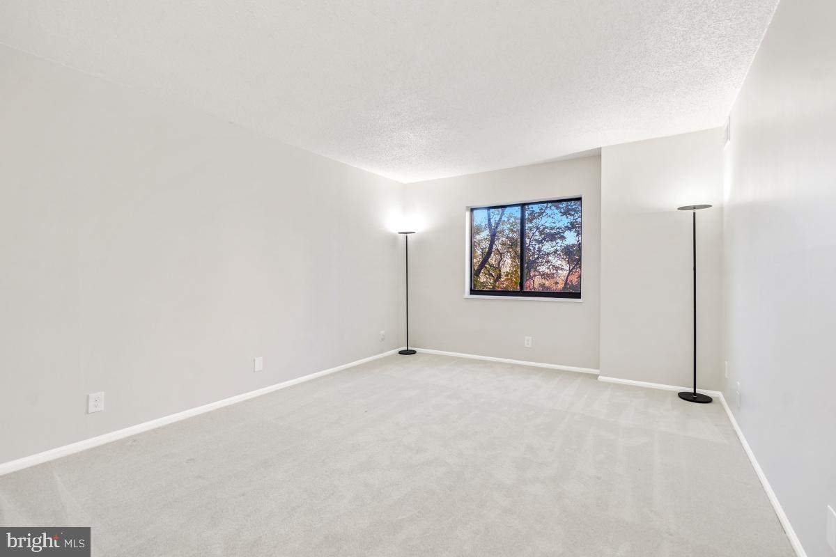 5902 MOUNT EAGLE DR #303, ALEXANDRIA, Virginia 22303, 2 Bedrooms Bedrooms, 8 Rooms Rooms,1 BathroomBathrooms,Residential,For sale,5902 MOUNT EAGLE DR #303,VAFX2280452 MLS # VAFX2280452 5902 MOUNT EAGLE DR #303, ALEXANDRIA, Virginia 22303, 2 Bedrooms Bedrooms, 8 Rooms Rooms,1 BathroomBathrooms,Residential,For sale,5902 MOUNT EAGLE DR #303,VAFX2280452 MLS # VAFX2280452