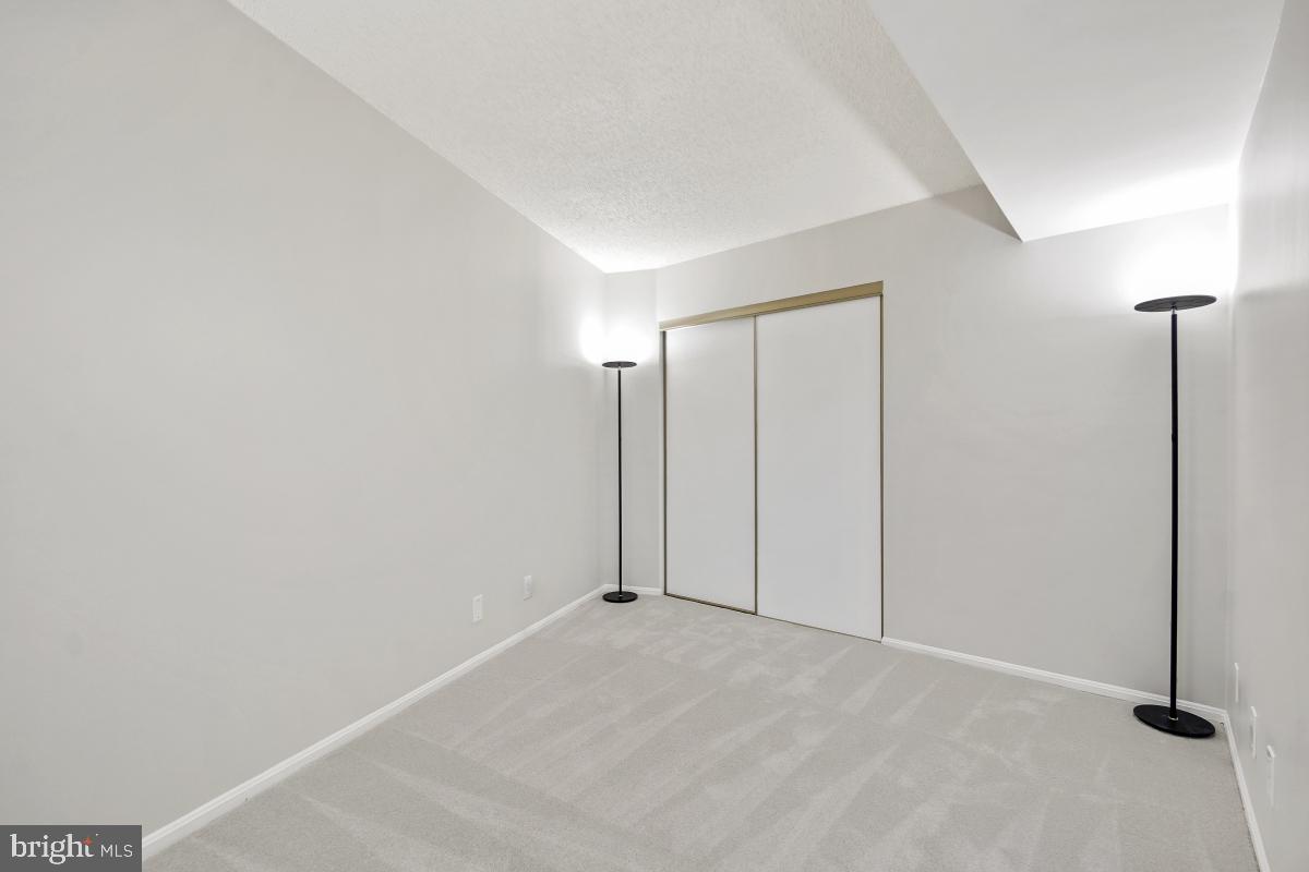 5902 MOUNT EAGLE DR #303, ALEXANDRIA, Virginia 22303, 2 Bedrooms Bedrooms, 8 Rooms Rooms,1 BathroomBathrooms,Residential,For sale,5902 MOUNT EAGLE DR #303,VAFX2280452 MLS # VAFX2280452 5902 MOUNT EAGLE DR #303, ALEXANDRIA, Virginia 22303, 2 Bedrooms Bedrooms, 8 Rooms Rooms,1 BathroomBathrooms,Residential,For sale,5902 MOUNT EAGLE DR #303,VAFX2280452 MLS # VAFX2280452