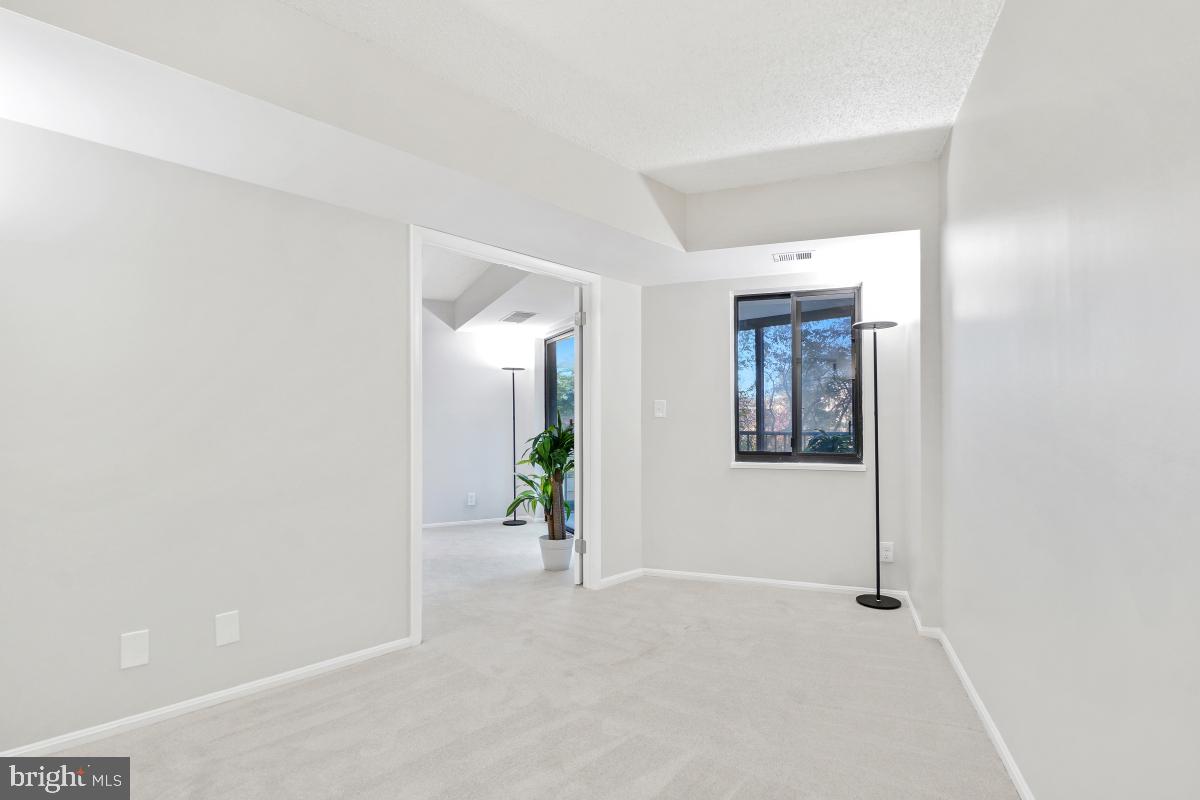 5902 MOUNT EAGLE DR #303, ALEXANDRIA, Virginia 22303, 2 Bedrooms Bedrooms, 8 Rooms Rooms,1 BathroomBathrooms,Residential,For sale,5902 MOUNT EAGLE DR #303,VAFX2280452 MLS # VAFX2280452 5902 MOUNT EAGLE DR #303, ALEXANDRIA, Virginia 22303, 2 Bedrooms Bedrooms, 8 Rooms Rooms,1 BathroomBathrooms,Residential,For sale,5902 MOUNT EAGLE DR #303,VAFX2280452 MLS # VAFX2280452