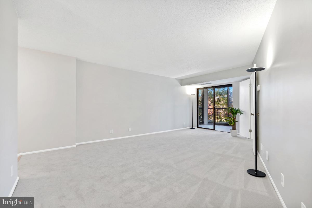 5902 MOUNT EAGLE DR #303, ALEXANDRIA, Virginia 22303, 2 Bedrooms Bedrooms, 8 Rooms Rooms,1 BathroomBathrooms,Residential,For sale,5902 MOUNT EAGLE DR #303,VAFX2280452 MLS # VAFX2280452 5902 MOUNT EAGLE DR #303, ALEXANDRIA, Virginia 22303, 2 Bedrooms Bedrooms, 8 Rooms Rooms,1 BathroomBathrooms,Residential,For sale,5902 MOUNT EAGLE DR #303,VAFX2280452 MLS # VAFX2280452