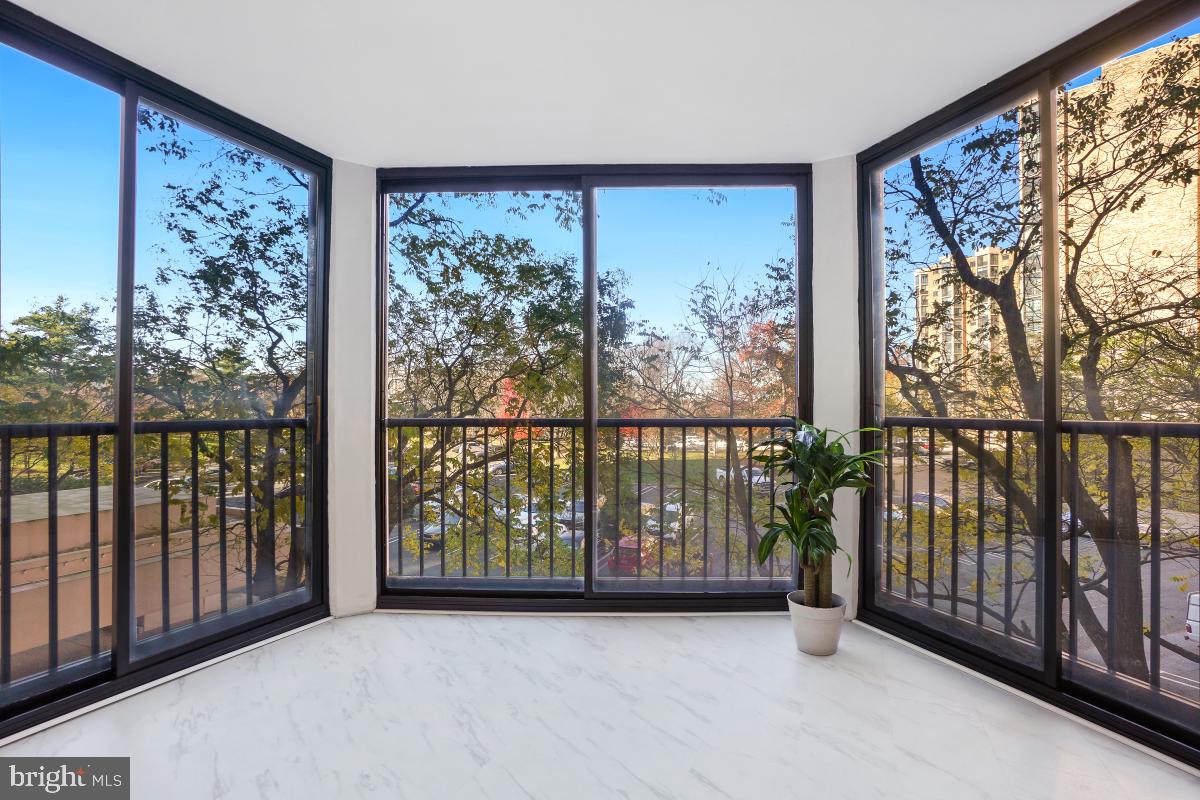 5902 MOUNT EAGLE DR #303, ALEXANDRIA, Virginia 22303, 2 Bedrooms Bedrooms, 8 Rooms Rooms,1 BathroomBathrooms,Residential,For sale,5902 MOUNT EAGLE DR #303,VAFX2280452 MLS # VAFX2280452 5902 MOUNT EAGLE DR #303, ALEXANDRIA, Virginia 22303, 2 Bedrooms Bedrooms, 8 Rooms Rooms,1 BathroomBathrooms,Residential,For sale,5902 MOUNT EAGLE DR #303,VAFX2280452 MLS # VAFX2280452