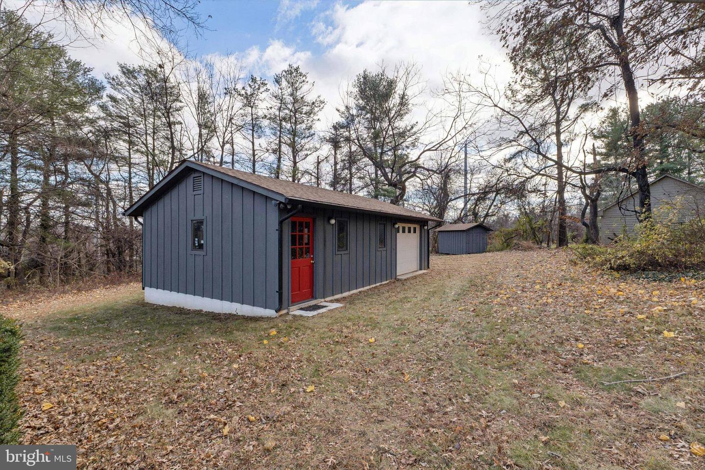 17167 SIMPSON CIR, PAEONIAN SPRINGS, Virginia 20129, 5 Bedrooms Bedrooms, ,4 BathroomsBathrooms,Residential,For sale,17167 SIMPSON CIR,VALO2111686 MLS # VALO2111686