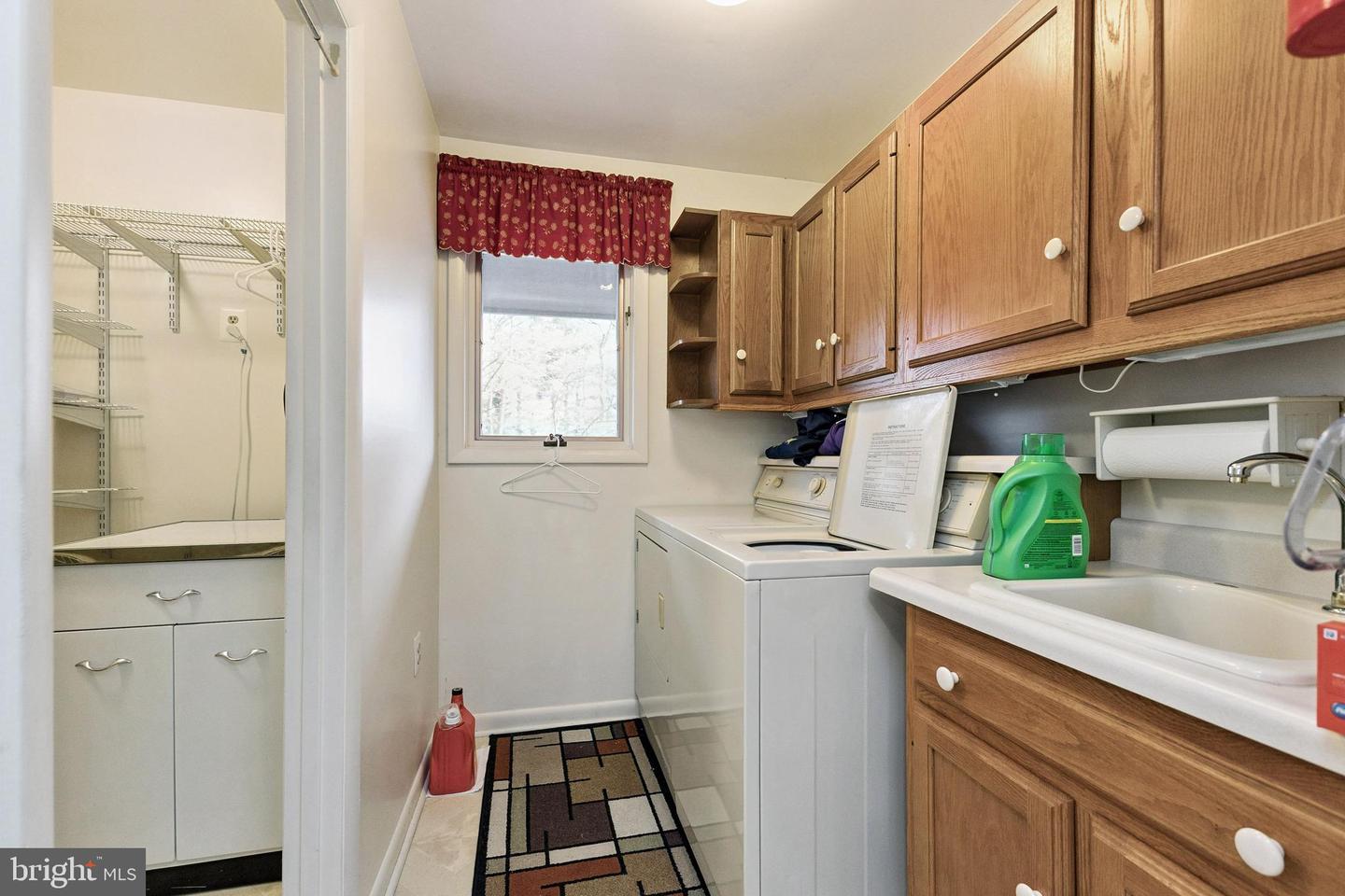 17167 SIMPSON CIR, PAEONIAN SPRINGS, Virginia 20129, 5 Bedrooms Bedrooms, ,4 BathroomsBathrooms,Residential,For sale,17167 SIMPSON CIR,VALO2111686 MLS # VALO2111686