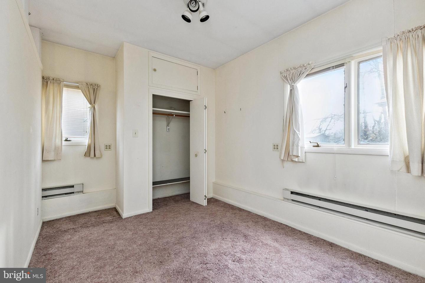 17167 SIMPSON CIR, PAEONIAN SPRINGS, Virginia 20129, 5 Bedrooms Bedrooms, ,4 BathroomsBathrooms,Residential,For sale,17167 SIMPSON CIR,VALO2111686 MLS # VALO2111686