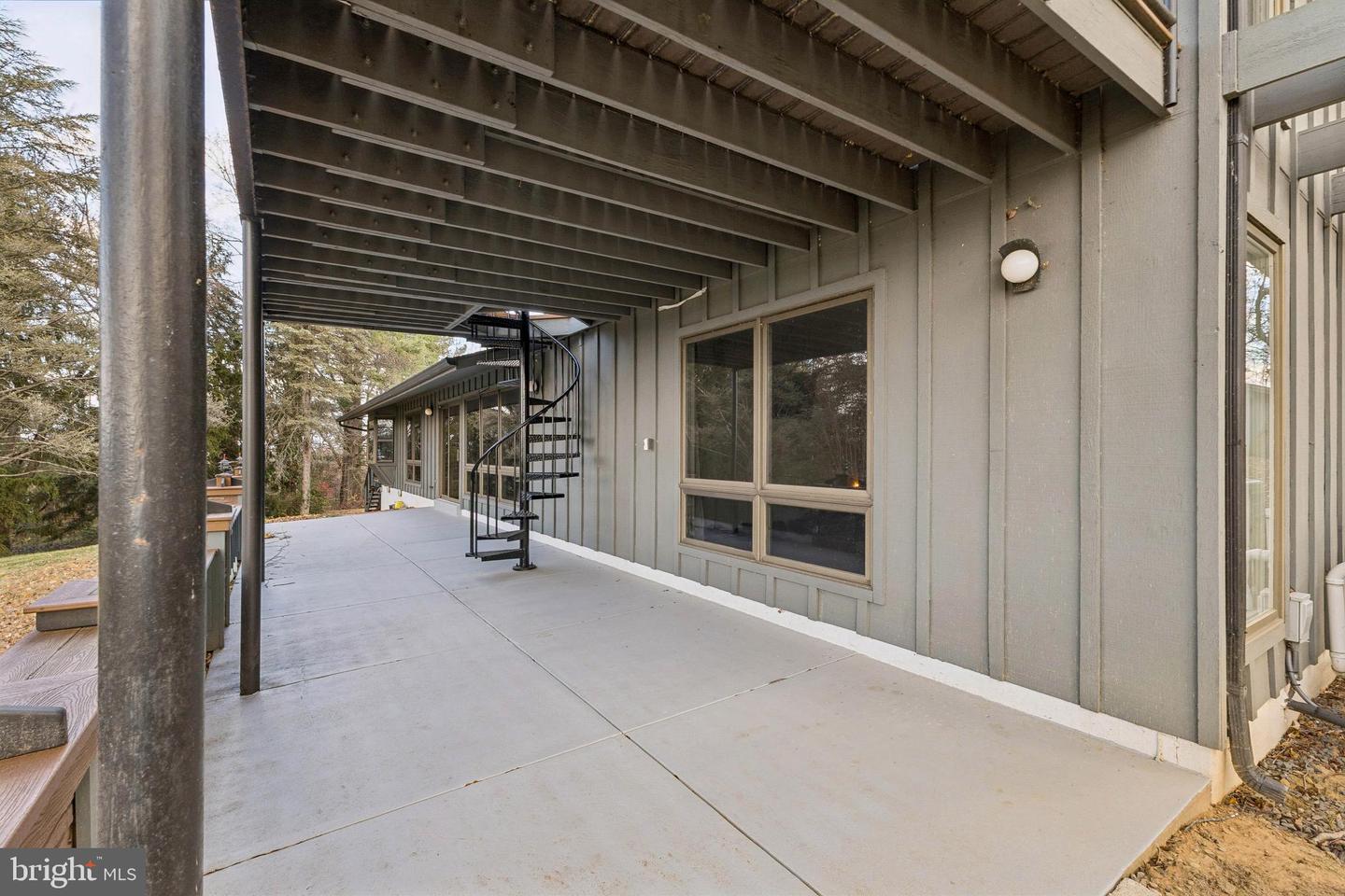 17167 SIMPSON CIR, PAEONIAN SPRINGS, Virginia 20129, 5 Bedrooms Bedrooms, ,4 BathroomsBathrooms,Residential,For sale,17167 SIMPSON CIR,VALO2111686 MLS # VALO2111686