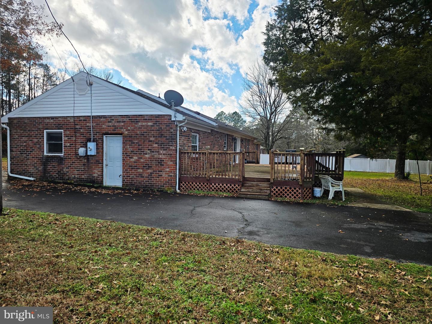 658 ISLINGTON RD, WARSAW, Virginia 22572, 3 Bedrooms Bedrooms, ,2 BathroomsBathrooms,Residential,For sale,658 ISLINGTON RD,VARV2000578 MLS # VARV2000578