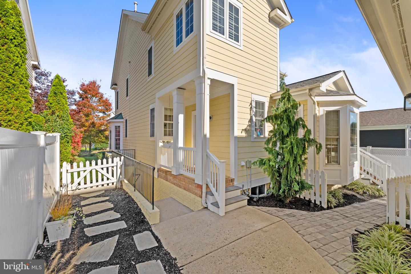 7230 JOHN TAYLOR MEWS, RUTHER GLEN, Virginia 22546, 3 Bedrooms Bedrooms, 12 Rooms Rooms,2 BathroomsBathrooms,Residential,For sale,7230 JOHN TAYLOR MEWS,VACV2009118 MLS # VACV2009118