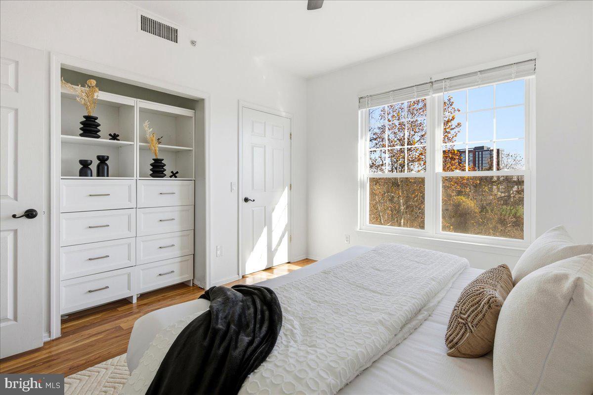 1591 SPRING GATE DR #3406, MCLEAN, Virginia 22102, 1 Bedroom Bedrooms, ,1 BathroomBathrooms,Residential,For sale,1591 SPRING GATE DR #3406,VAFX2279630 MLS # VAFX2279630