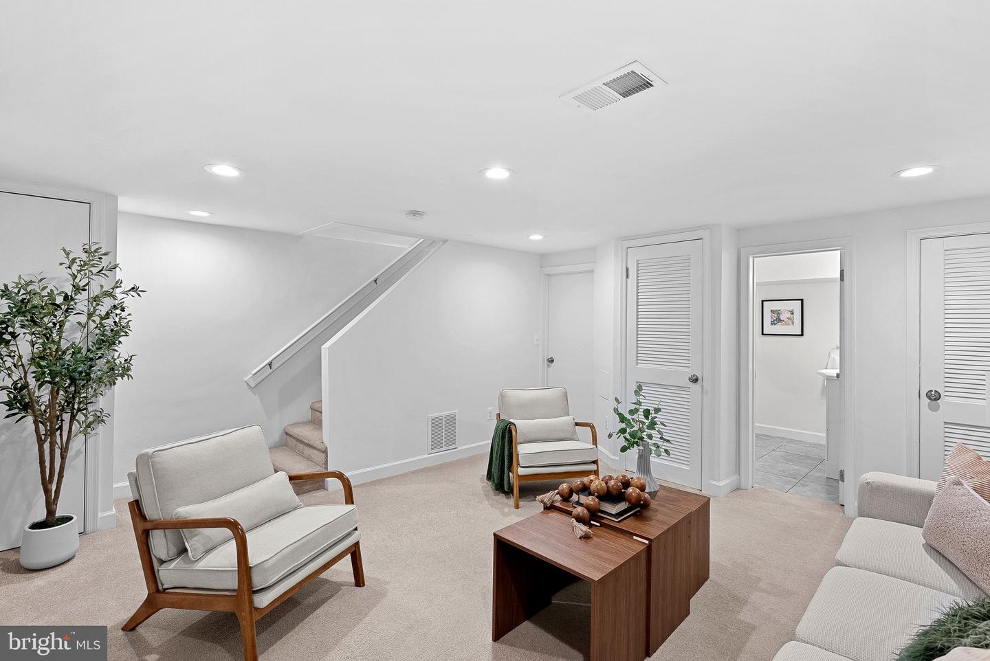 1328 MICHIGAN AVE, ALEXANDRIA, Virginia 22314, 2 Bedrooms Bedrooms, ,2 BathroomsBathrooms,Residential,For sale,1328 MICHIGAN AVE,VAAX2052058 MLS # VAAX2052058 1328 MICHIGAN AVE, ALEXANDRIA, Virginia 22314, 2 Bedrooms Bedrooms, ,2 BathroomsBathrooms,Residential,For sale,1328 MICHIGAN AVE,VAAX2052058 MLS # VAAX2052058