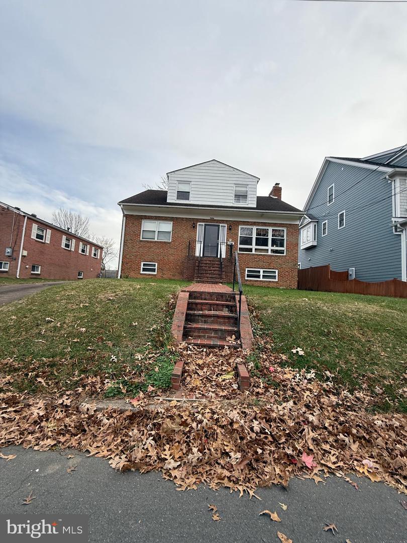 2404 1ST RD S, ARLINGTON, Virginia 22204, 4 Bedrooms Bedrooms, ,2 BathroomsBathrooms,Residential,For sale,2404 1ST RD S,VAAR2058746 MLS # VAAR2058746 2404 1ST RD S, ARLINGTON, Virginia 22204, 4 Bedrooms Bedrooms, ,2 BathroomsBathrooms,Residential,For sale,2404 1ST RD S,VAAR2058746 MLS # VAAR2058746