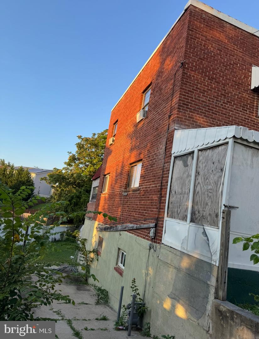 80 57TH PL SE, WASHINGTON, District Of Columbia 20019, 2 Bedrooms Bedrooms, ,1 BathroomBathrooms,Residential,For sale,80 57TH PL SE,DCDC2213108 MLS # DCDC2213108