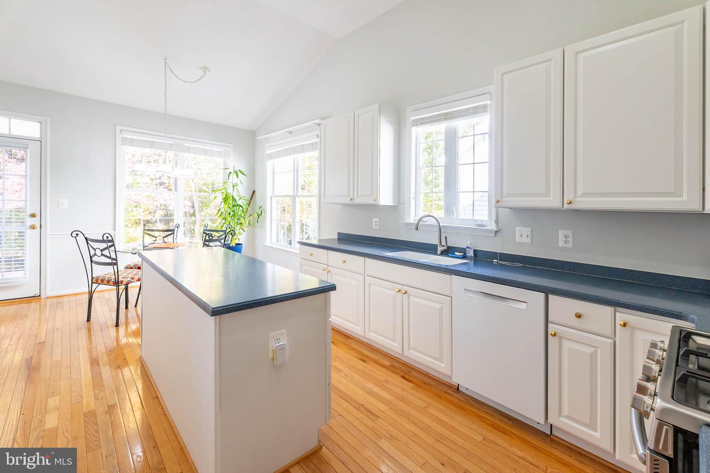 6880 SADDLE RUN WAY, GAINESVILLE, Virginia 20155, 2 Bedrooms Bedrooms, ,3 BathroomsBathrooms,Residential,For sale,6880 SADDLE RUN WAY,VAPW2106694 MLS # VAPW2106694 6880 SADDLE RUN WAY, GAINESVILLE, Virginia 20155, 2 Bedrooms Bedrooms, ,3 BathroomsBathrooms,Residential,For sale,6880 SADDLE RUN WAY,VAPW2106694 MLS # VAPW2106694