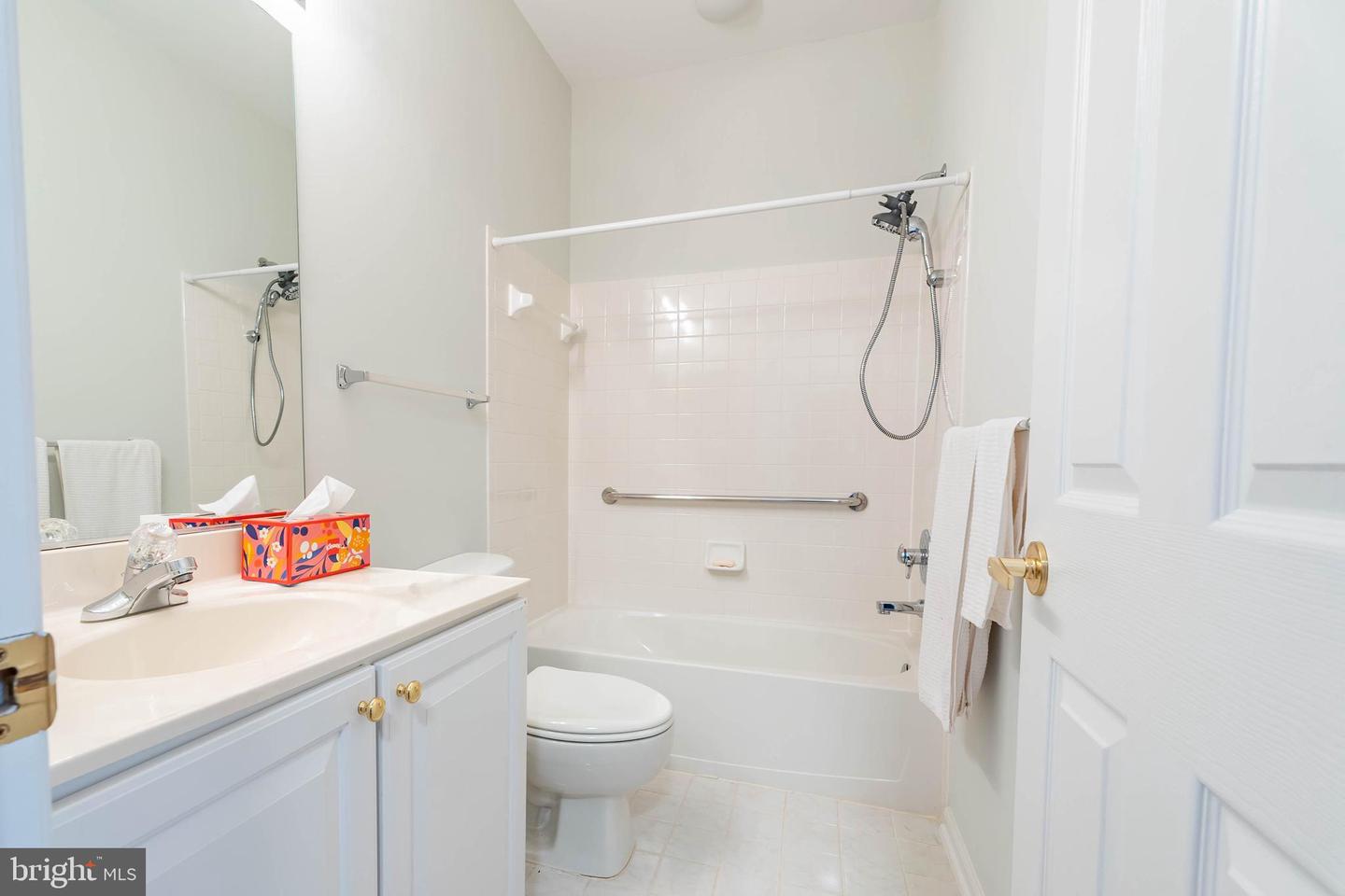 6880 SADDLE RUN WAY, GAINESVILLE, Virginia 20155, 2 Bedrooms Bedrooms, ,3 BathroomsBathrooms,Residential,For sale,6880 SADDLE RUN WAY,VAPW2106694 MLS # VAPW2106694 6880 SADDLE RUN WAY, GAINESVILLE, Virginia 20155, 2 Bedrooms Bedrooms, ,3 BathroomsBathrooms,Residential,For sale,6880 SADDLE RUN WAY,VAPW2106694 MLS # VAPW2106694