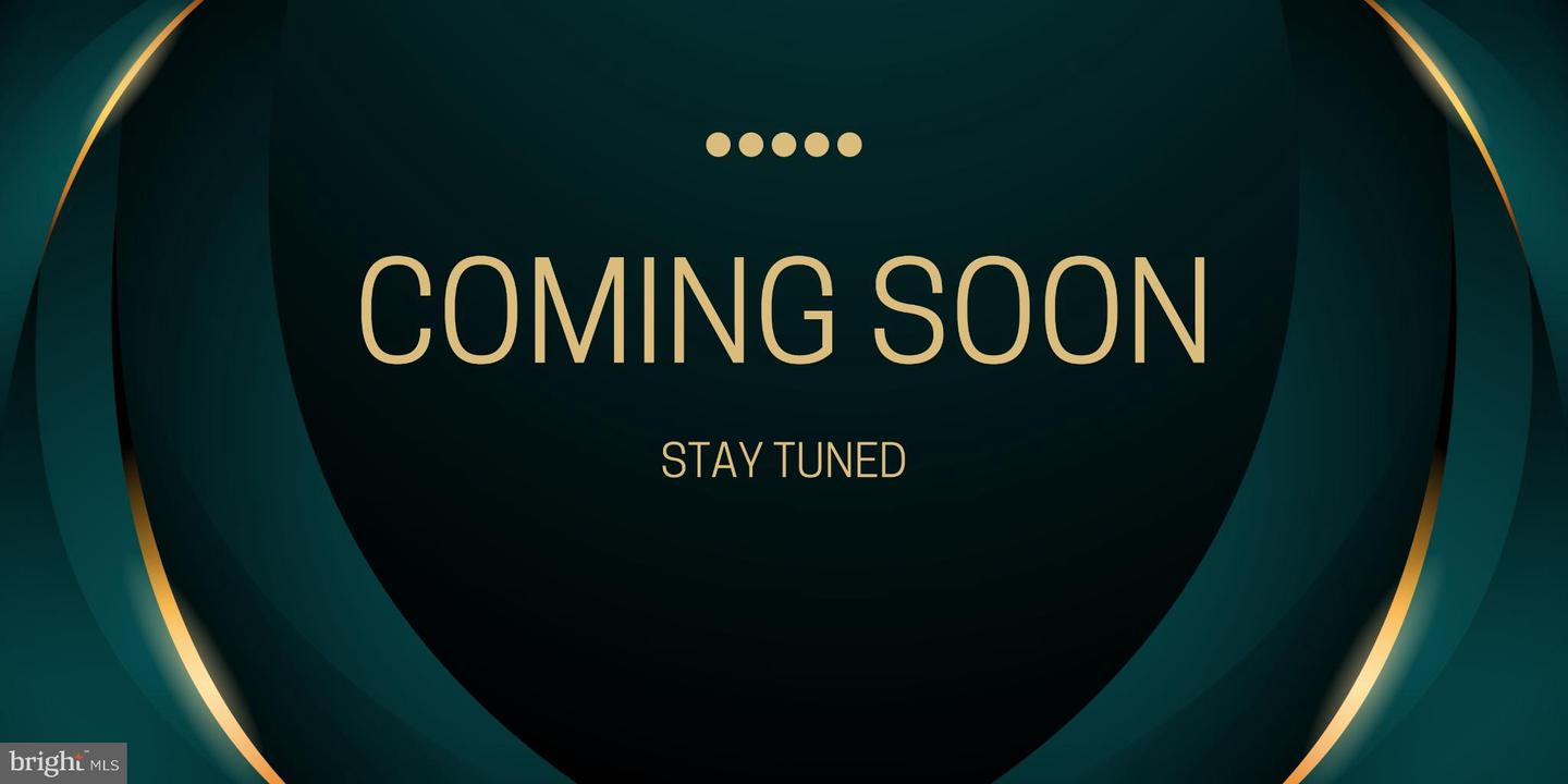 26005 HARTWOOD DR, CHANTILLY, Virginia 20152, 4 Bedrooms Bedrooms, 8 Rooms Rooms,3 BathroomsBathrooms,Residential,For sale,26005 HARTWOOD DR,VALO2110130 MLS # VALO2110130