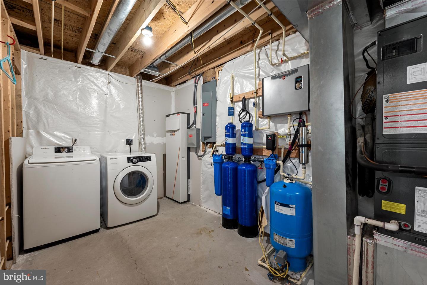 181 BROOK VIEW RD, FRONT ROYAL, Virginia 22630, 3 Bedrooms Bedrooms, ,3 BathroomsBathrooms,Residential,For sale,181 BROOK VIEW RD,VAWR2012684 MLS # VAWR2012684