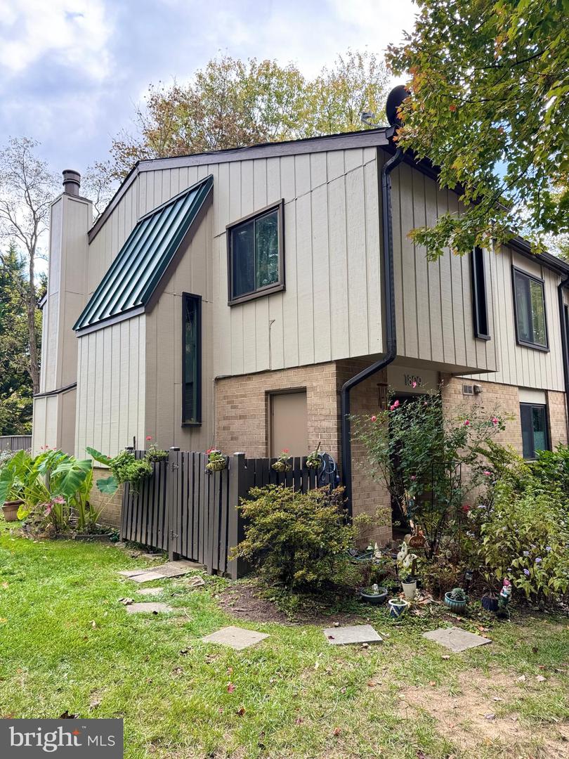 1809 IVY OAK SQ #61, RESTON, Virginia 20190, 4 Bedrooms Bedrooms, ,2 BathroomsBathrooms,Residential,For sale,1809 IVY OAK SQ #61,VAFX2277208 MLS # VAFX2277208 1809 IVY OAK SQ #61, RESTON, Virginia 20190, 4 Bedrooms Bedrooms, ,2 BathroomsBathrooms,Residential,For sale,1809 IVY OAK SQ #61,VAFX2277208 MLS # VAFX2277208