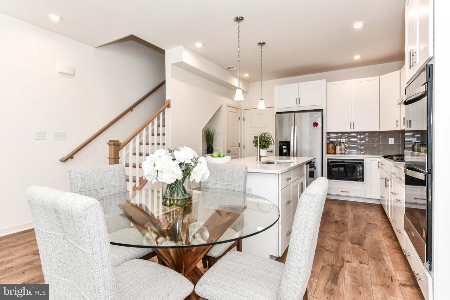 45922 SWALLOW TER, STERLING, Virginia 20165, 3 Bedrooms Bedrooms, 9 Rooms Rooms,2 BathroomsBathrooms,Residential,For sale,45922 SWALLOW TER,VALO2110546 MLS # VALO2110546 45922 SWALLOW TER, STERLING, Virginia 20165, 3 Bedrooms Bedrooms, 9 Rooms Rooms,2 BathroomsBathrooms,Residential,For sale,45922 SWALLOW TER,VALO2110546 MLS # VALO2110546