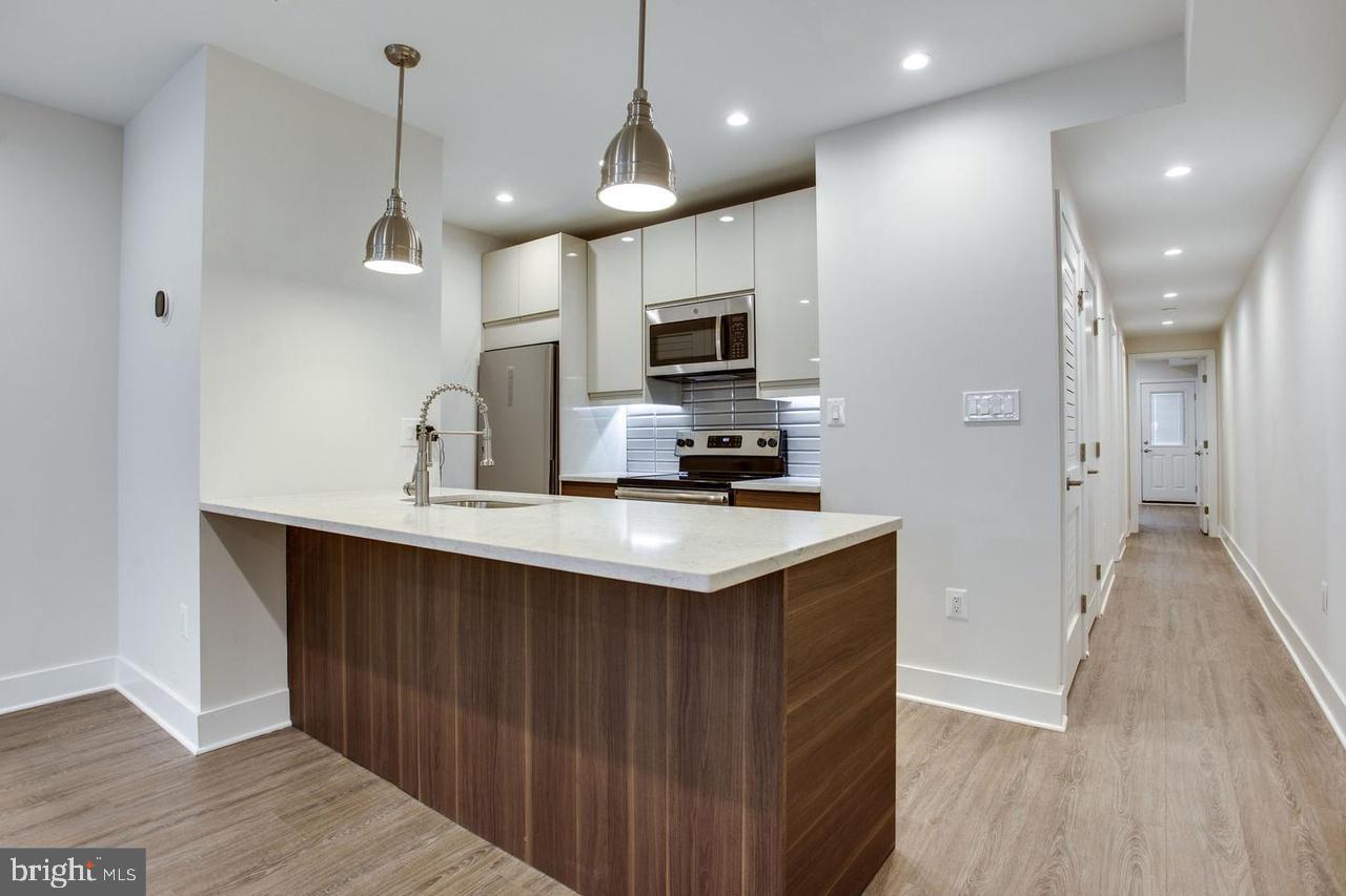 58 T ST NW #1, WASHINGTON, District Of Columbia 20001, 2 Bedrooms Bedrooms, ,1 BathroomBathrooms,Residential,For sale,58 T ST NW #1,DCDC2231406 MLS # DCDC2231406 58 T ST NW #1, WASHINGTON, District Of Columbia 20001, 2 Bedrooms Bedrooms, ,1 BathroomBathrooms,Residential,For sale,58 T ST NW #1,DCDC2231406 MLS # DCDC2231406