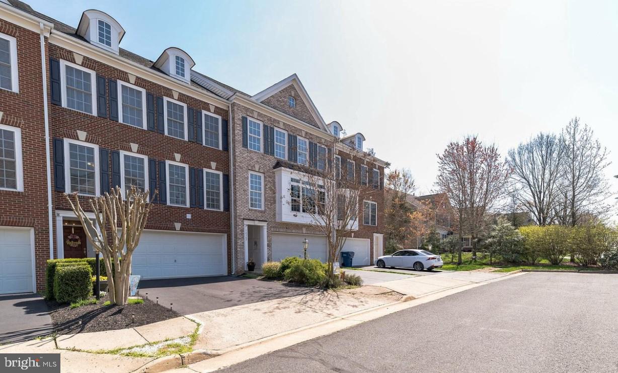 14343 VERDE PL, HAYMARKET, Virginia 20169, 3 Bedrooms Bedrooms, ,2 BathroomsBathrooms,Residential,For sale,14343 VERDE PL,VAPW2107680 MLS # VAPW2107680