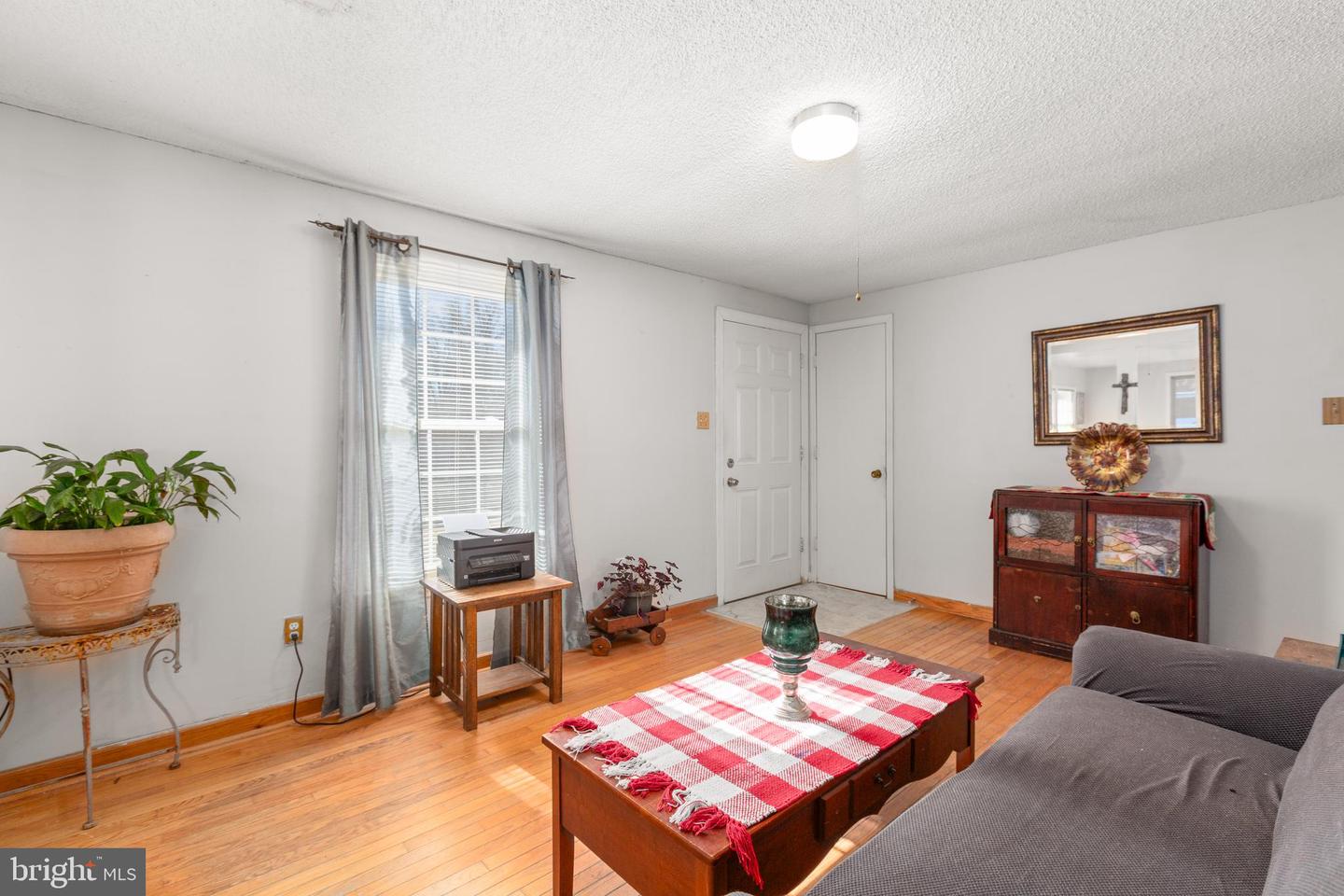 5 TURNER DR, STAFFORD, Virginia 22556, 3 Bedrooms Bedrooms, ,1 BathroomBathrooms,Residential,For sale,5 TURNER DR,VAST2044246 MLS # VAST2044246 5 TURNER DR, STAFFORD, Virginia 22556, 3 Bedrooms Bedrooms, ,1 BathroomBathrooms,Residential,For sale,5 TURNER DR,VAST2044246 MLS # VAST2044246