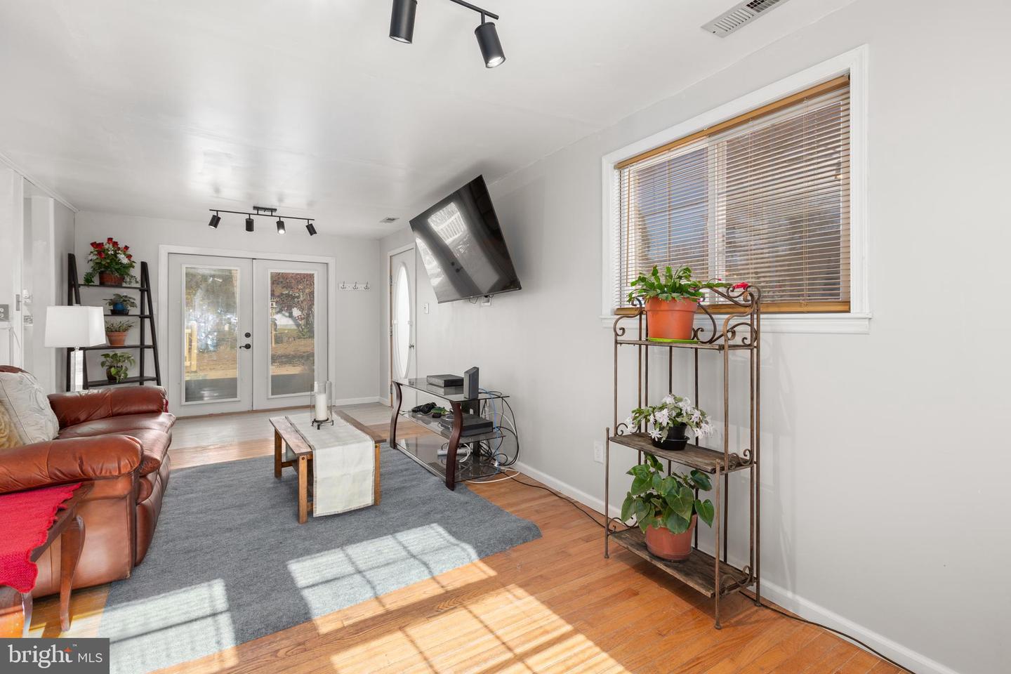 5 TURNER DR, STAFFORD, Virginia 22556, 3 Bedrooms Bedrooms, ,1 BathroomBathrooms,Residential,For sale,5 TURNER DR,VAST2044246 MLS # VAST2044246 5 TURNER DR, STAFFORD, Virginia 22556, 3 Bedrooms Bedrooms, ,1 BathroomBathrooms,Residential,For sale,5 TURNER DR,VAST2044246 MLS # VAST2044246