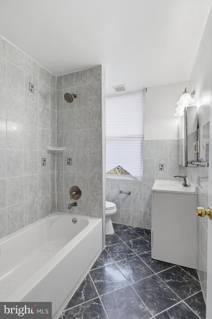 227 HAWAII AVE NE, WASHINGTON, District Of Columbia 20011, 4 Bedrooms Bedrooms, ,2 BathroomsBathrooms,Residential,For sale,227 HAWAII AVE NE,DCDC2232020 MLS # DCDC2232020