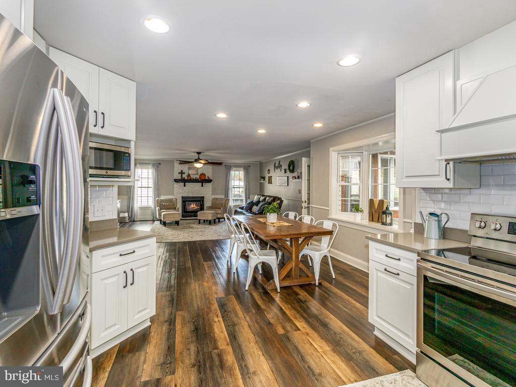 10412 COLECHESTER ST, FREDERICKSBURG, Virginia 22408, 5 Bedrooms Bedrooms, ,4 BathroomsBathrooms,Residential,For sale,10412 COLECHESTER ST,VASP2037628 MLS # VASP2037628