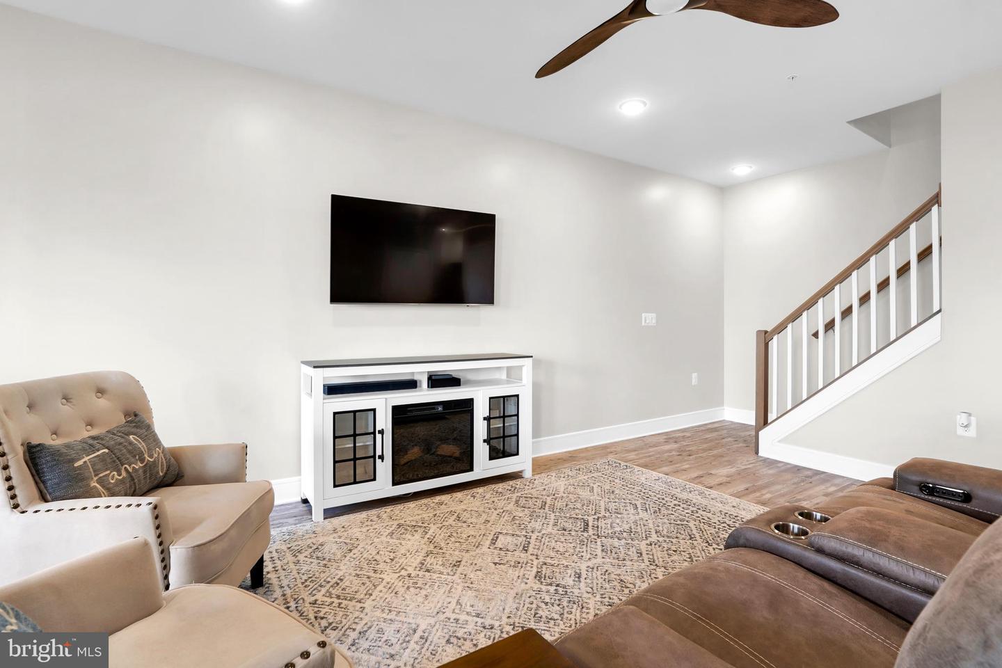 23606 HAVELOCK WALK TER, ASHBURN, Virginia 20148, 3 Bedrooms Bedrooms, ,2 BathroomsBathrooms,Residential,For sale,23606 HAVELOCK WALK TER,VALO2111310 MLS # VALO2111310