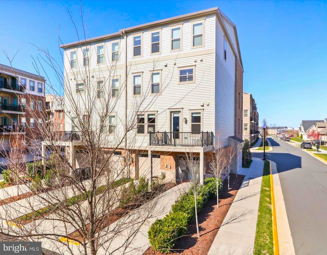 23606 HAVELOCK WALK TER, ASHBURN, Virginia 20148, 3 Bedrooms Bedrooms, ,2 BathroomsBathrooms,Residential,For sale,23606 HAVELOCK WALK TER,VALO2111310 MLS # VALO2111310