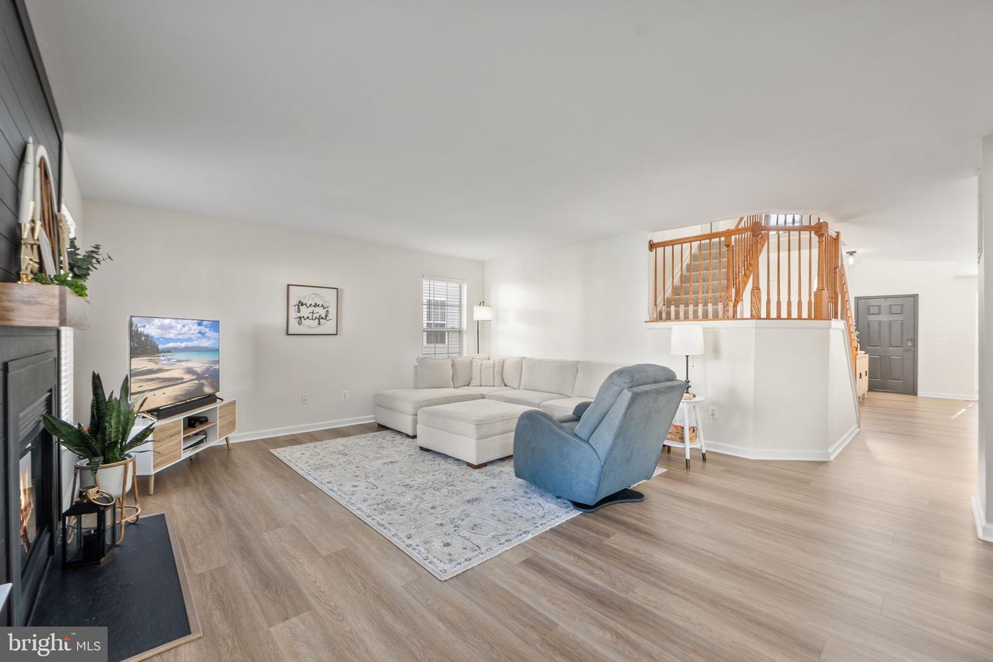 11909 MOLLY PITCHER CIR, MANASSAS, Virginia 20109, 4 Bedrooms Bedrooms, ,2 BathroomsBathrooms,Residential,For sale,11909 MOLLY PITCHER CIR,VAPW2108068 MLS # VAPW2108068