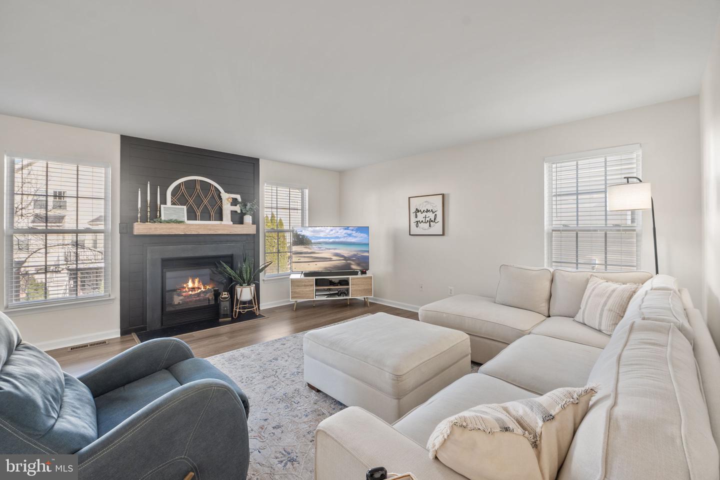 11909 MOLLY PITCHER CIR, MANASSAS, Virginia 20109, 4 Bedrooms Bedrooms, ,2 BathroomsBathrooms,Residential,For sale,11909 MOLLY PITCHER CIR,VAPW2108068 MLS # VAPW2108068